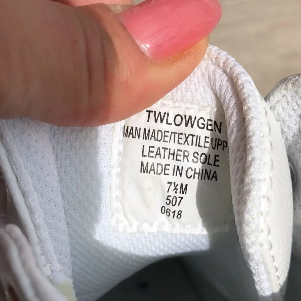 Tommy Hilfiger lace up sneakers shoes - Picture 5 of 6